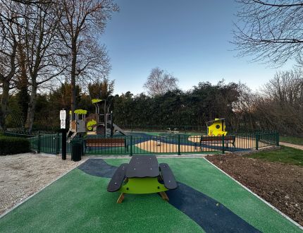 aire de jeux hors du rû